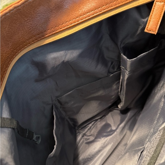 Simply Modern Vegan Leather Tote - Picture 8 of 12